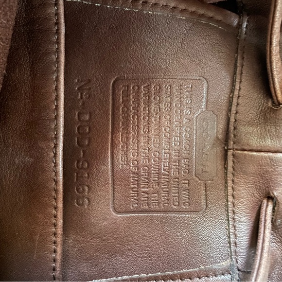 Vintage Coach Brown Leather Drawstring Bucket Bag with Adjustable Strap - Picture 4 of 5